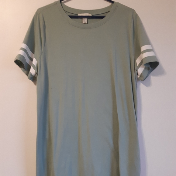 BNWOT Forever 21 Athleisure Tee Dress - Picture 1 of 2